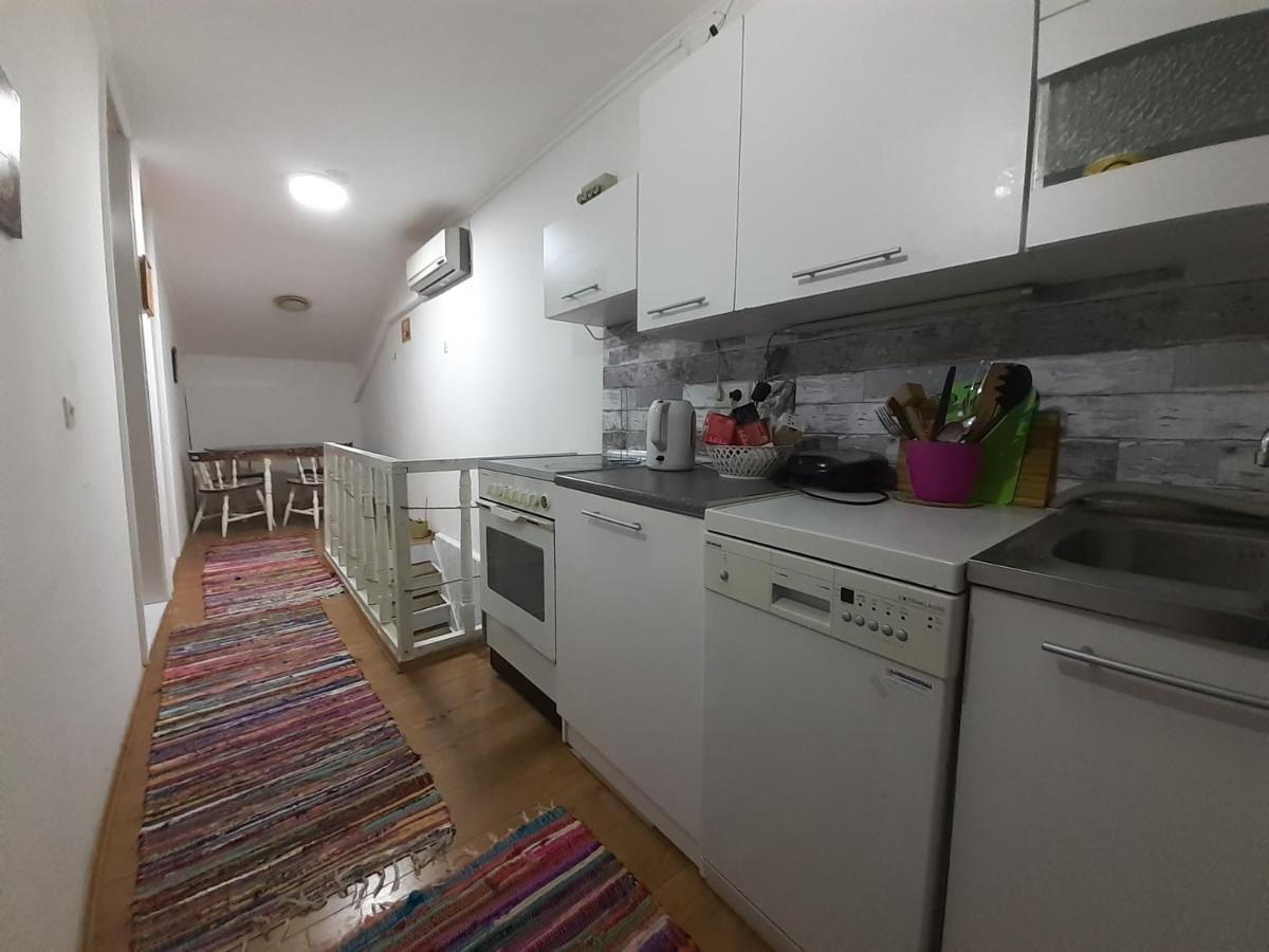 Rooms & Apartment Gh Pasha Tuzla Buitenkant foto