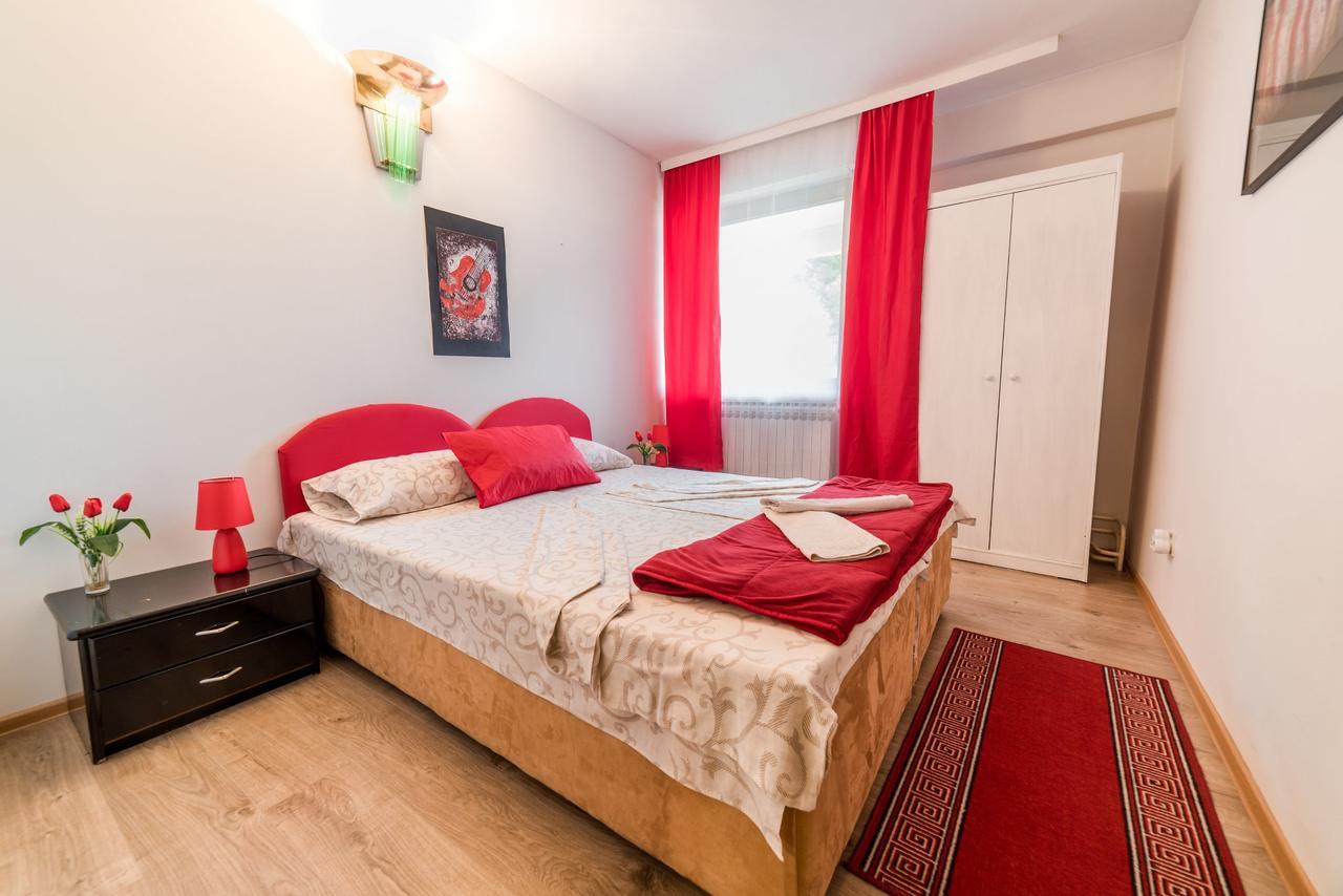 Rooms & Apartment Gh Pasha Tuzla Buitenkant foto